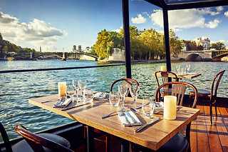 Déjeuner Croisière Sur La Seine