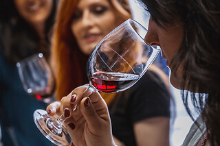 Atelier dégustation de vins vieux millésimes à Bordeaux (33)