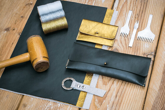 Atelier maroquinerie cuir duo adulte/enfant à Montjean-sur-Loire - 1 porte carte + 1 trousse