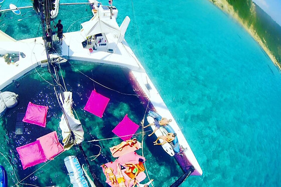 Demi-journée en Catamaran en Méditerranée depuis Le Lavandou